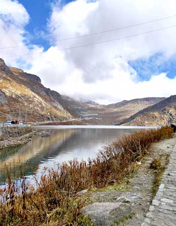 Tsongmo Lake